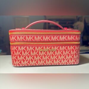 💯% Michael Kors Jet Set Double-Zip Travel Case/Vanity or Cosmetic Case